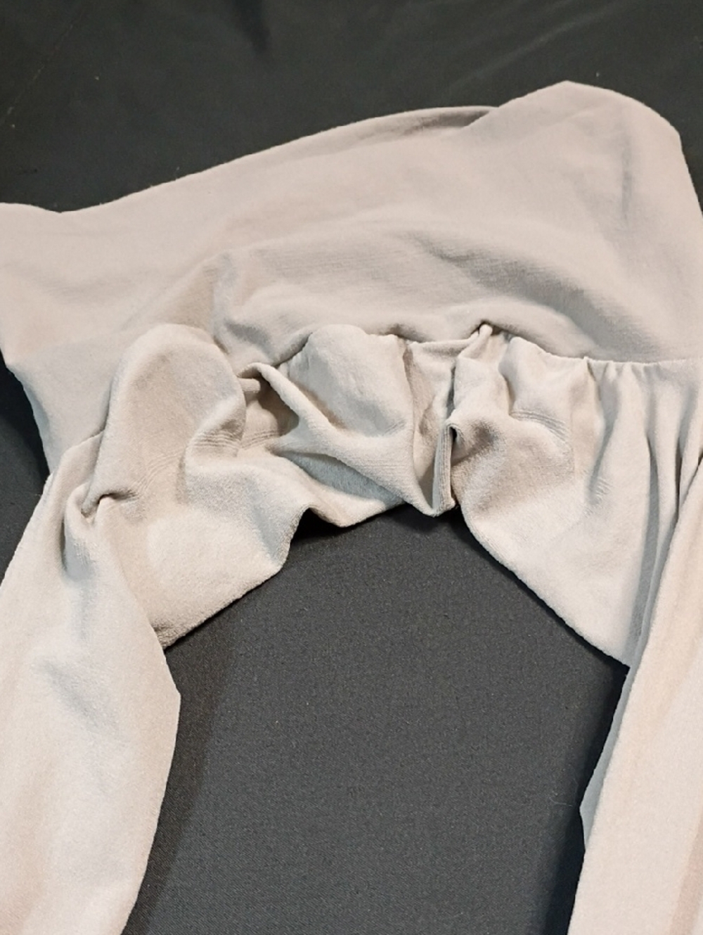Compression Leggings - Picture 2 of 3